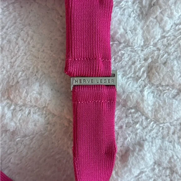 Herve Leger Fuchsia dress - Picture 6 of 7